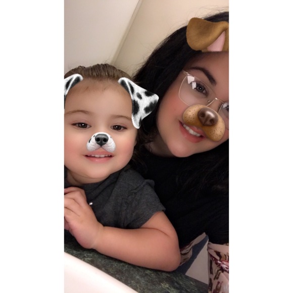 Meet the posher, Haley - Picture 4 of 4